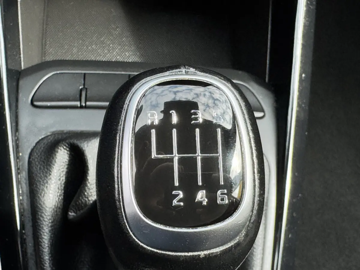 1.0 T-GDi MHEV DynamicLine Climate Control Camera Navi Carplay