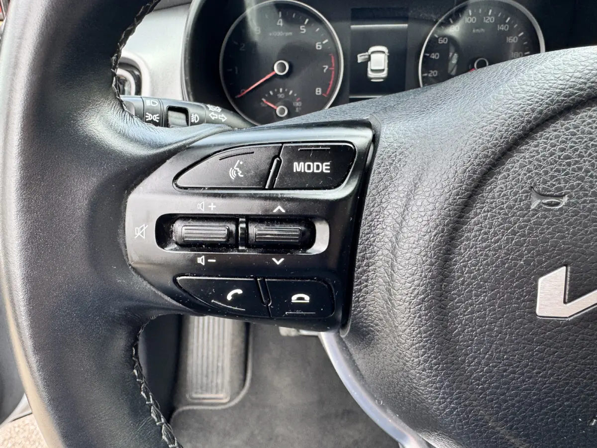 1.0 T-GDi MHEV DynamicLine Climate Control Camera Navi Carplay
