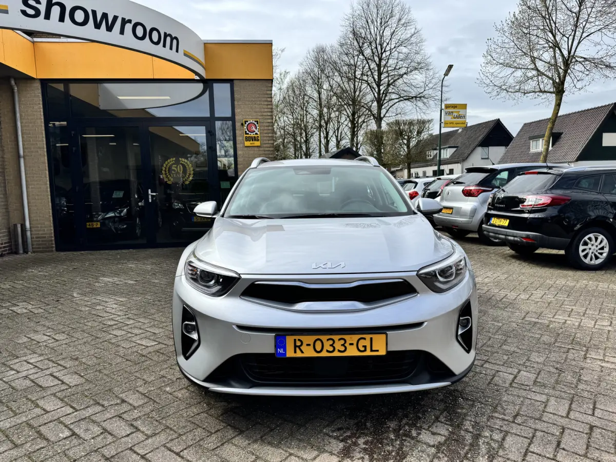 1.0 T-GDi MHEV DynamicLine Climate Control Camera Navi Carplay