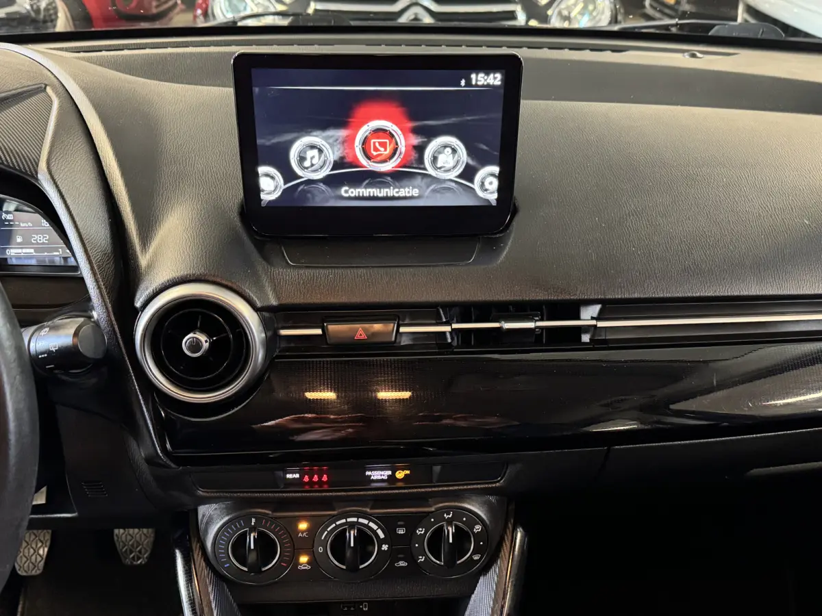 1.5 Skyactiv-G Airco Navi Carplay