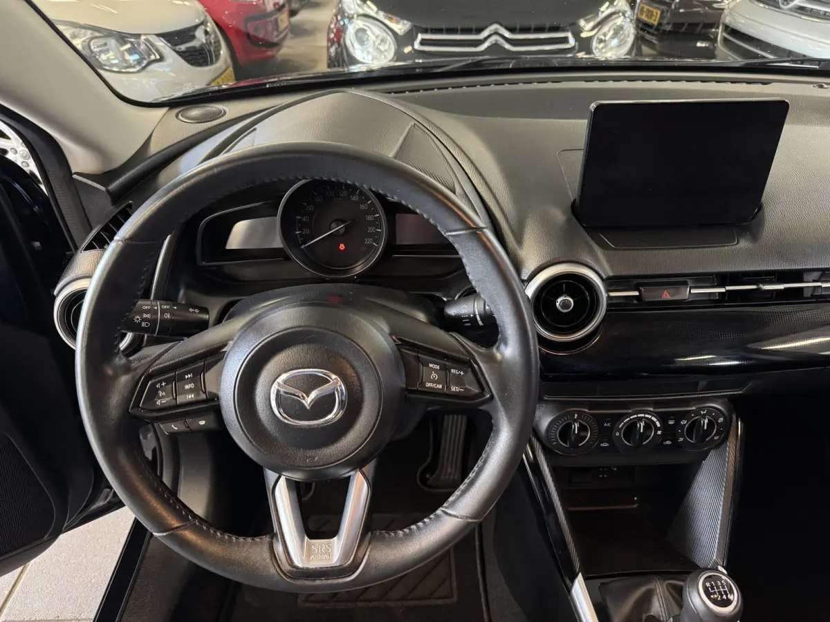 1.5 Skyactiv-G Airco Navi Carplay