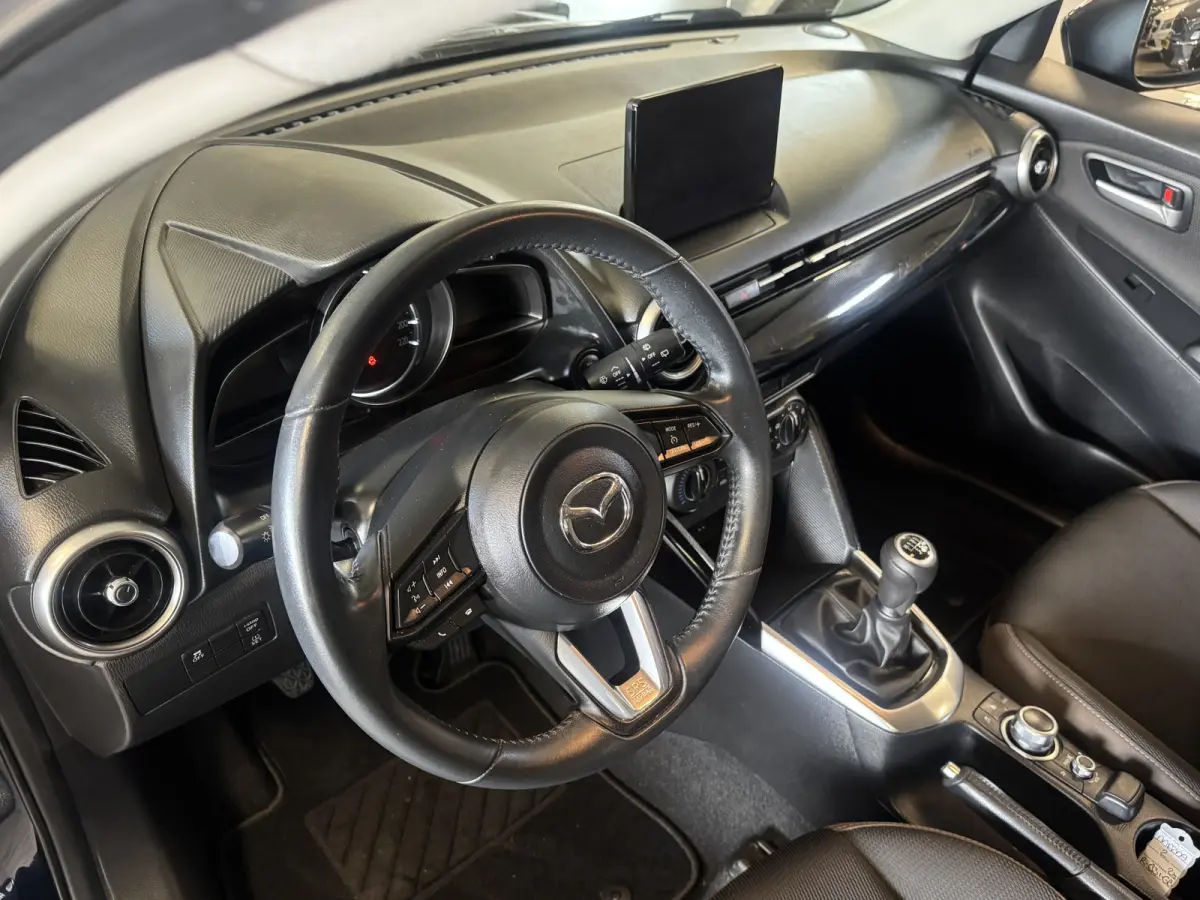 1.5 Skyactiv-G Airco Navi Carplay