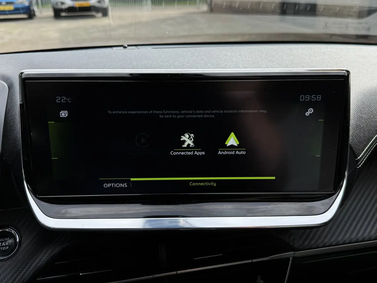 1.2 PureTech GT Pack Climate Control 3D Cockpit Pano Carplay