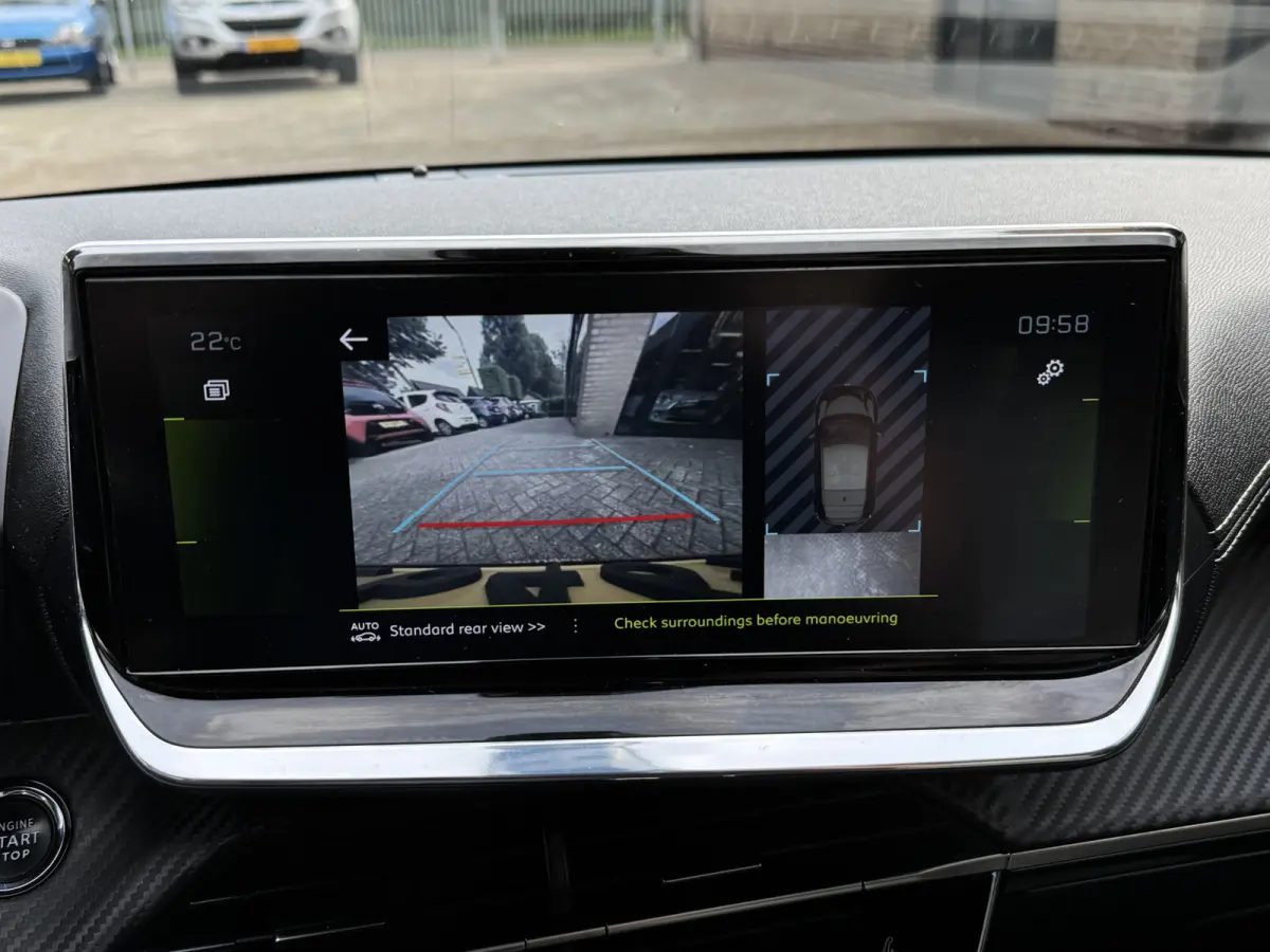 1.2 PureTech GT Pack Climate Control 3D Cockpit Pano Carplay