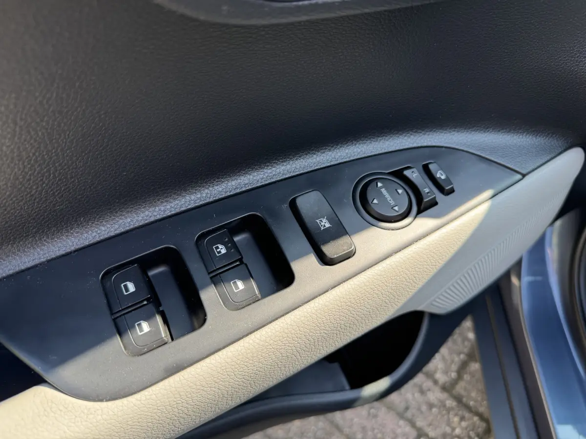 1.0 T-GDi ExecutiveLine Automaat Climate Control Navi Camera Carplay