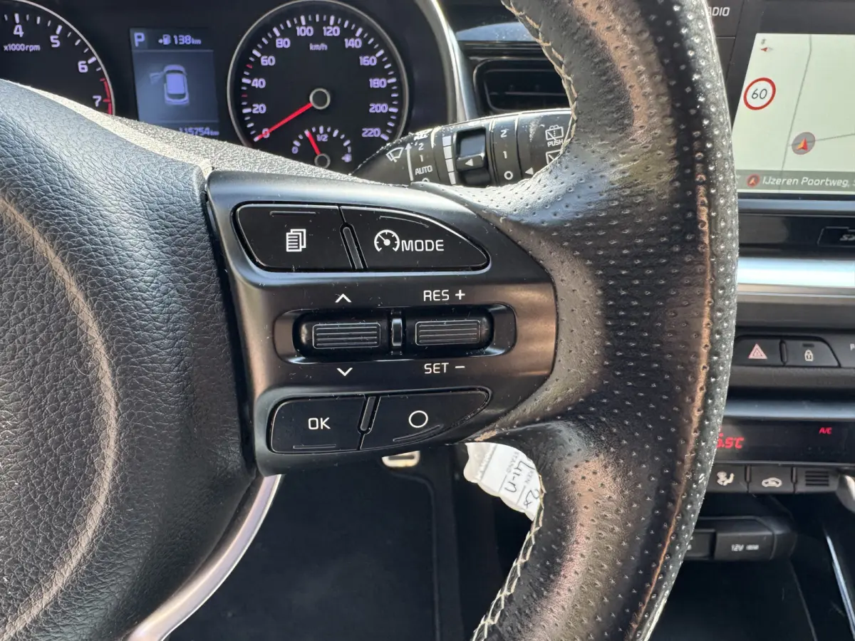 1.0 T-GDi ExecutiveLine Automaat Climate Control Navi Camera Carplay