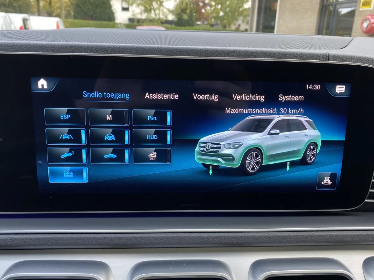 300 d 4MATIC Premium Plus AMG Pano Schuifdak Luchtvering 360Camera