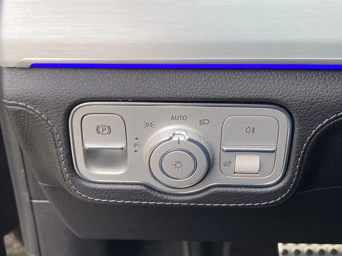 300 d 4MATIC Premium Plus AMG Pano Schuifdak Luchtvering 360Camera