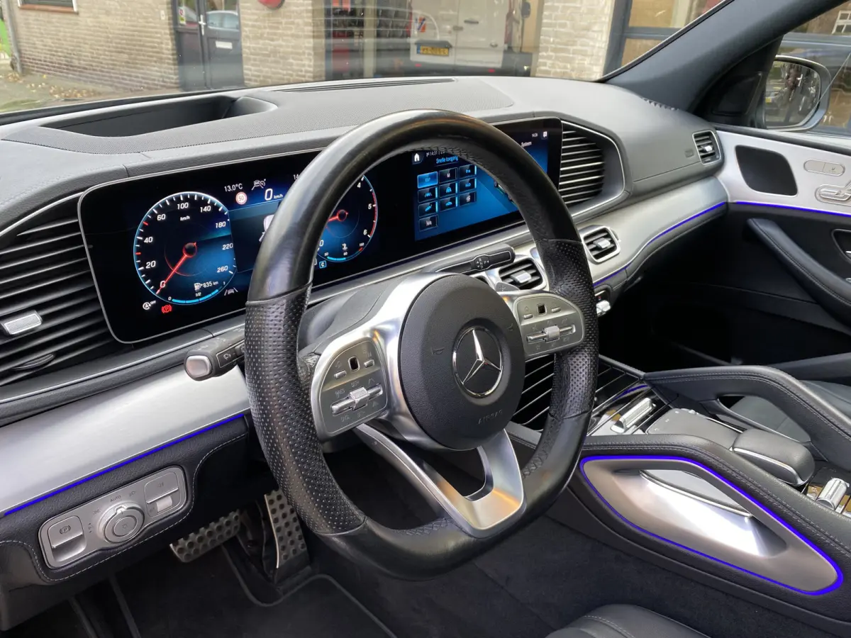 300 d 4MATIC Premium Plus AMG Pano Schuifdak Luchtvering 360Camera