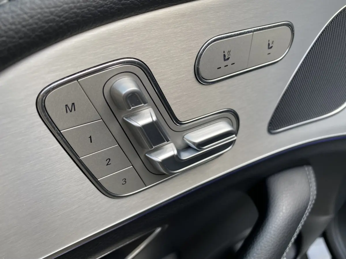 300 d 4MATIC Premium Plus AMG Pano Schuifdak Luchtvering 360Camera