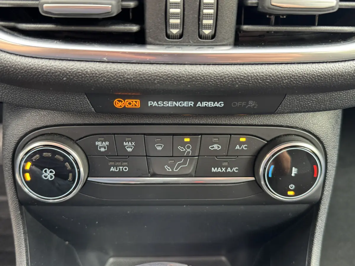 1.0 EcoBoost Titanium Automaat Navi Carplay