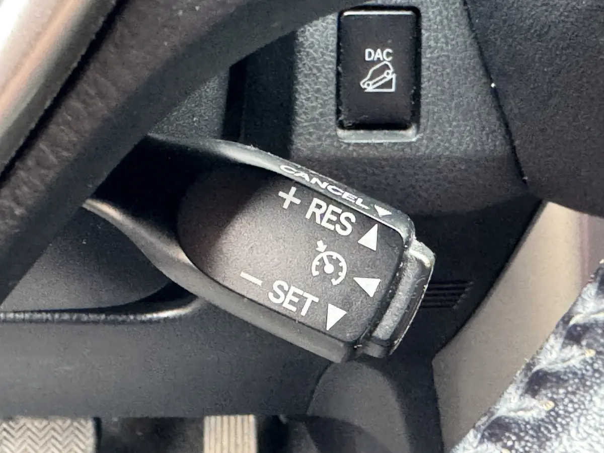 2.0 VVT-i AWD Style Automaat Leder Navi Camera