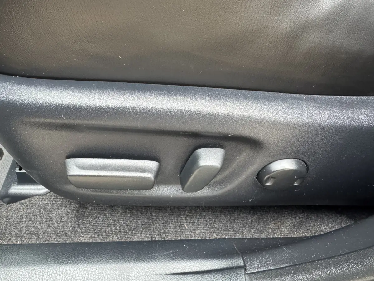 2.0 VVT-i AWD Style Automaat Leder Navi Camera