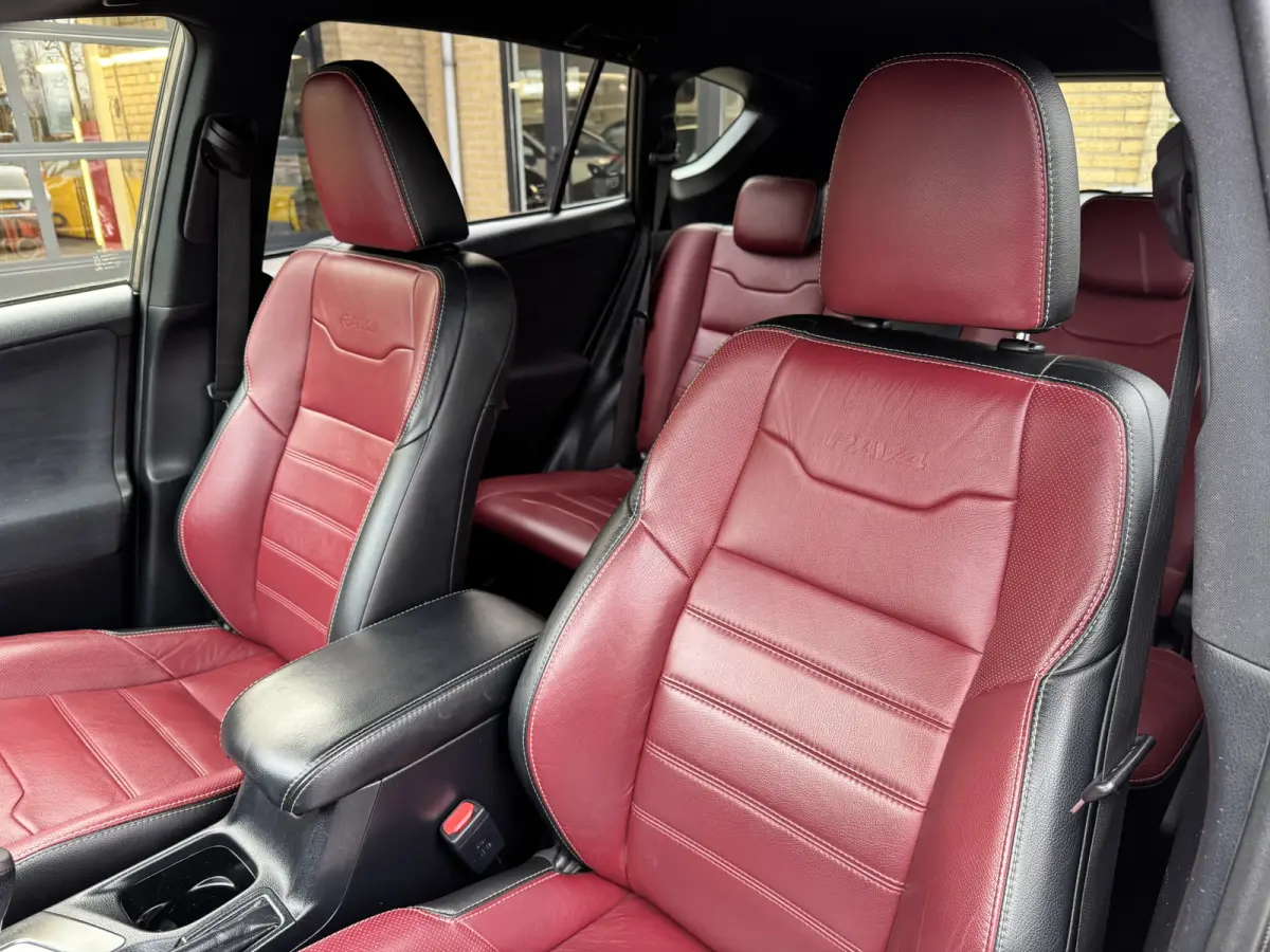 2.0 VVT-i AWD Style Automaat Leder Navi Camera