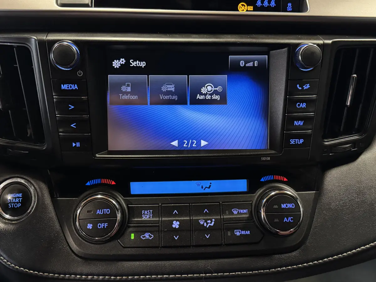 2.0 VVT-i AWD Style Automaat Leder Navi Camera