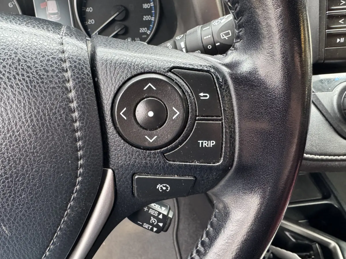 2.0 VVT-i AWD Style Automaat Leder Navi Camera