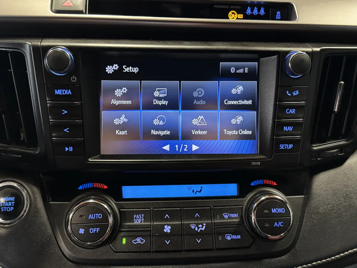 2.0 VVT-i AWD Style Automaat Leder Navi Camera