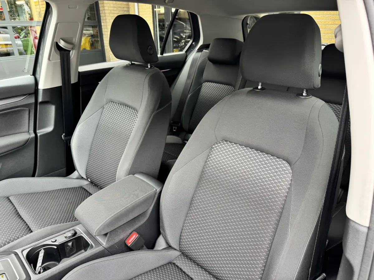 1.5 eTSI R-Line Climate Control Navi Carplay