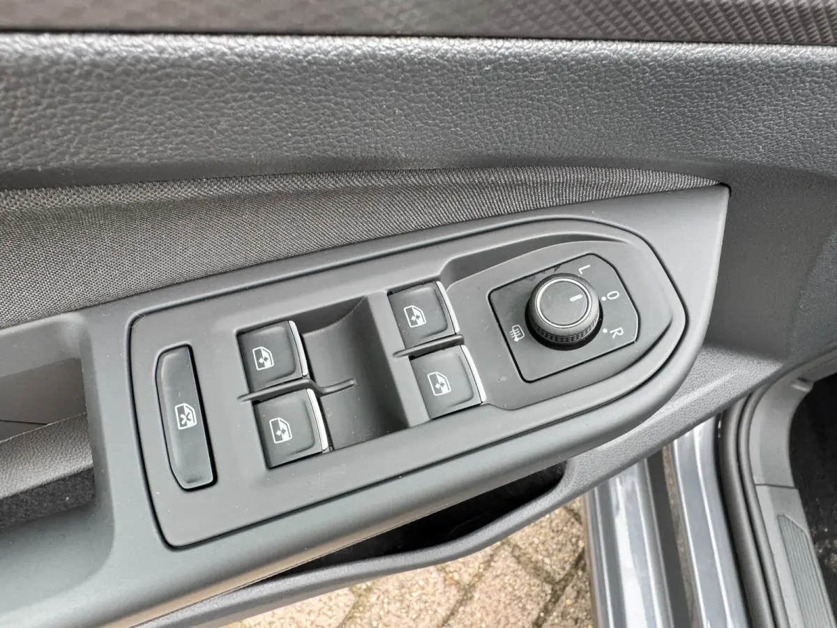 1.5 eTSI R-Line Climate Control Navi Carplay