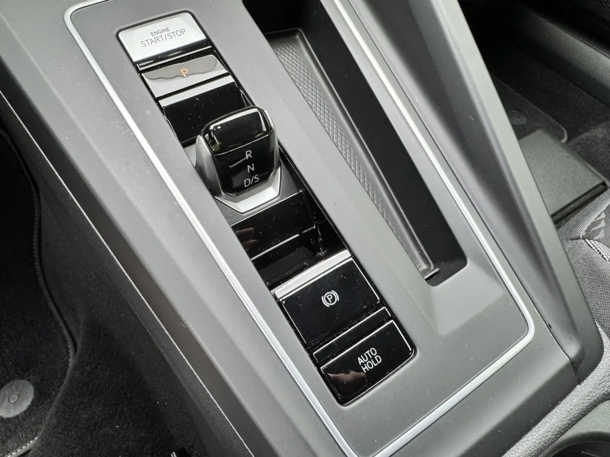 1.5 eTSI R-Line Climate Control Navi Carplay