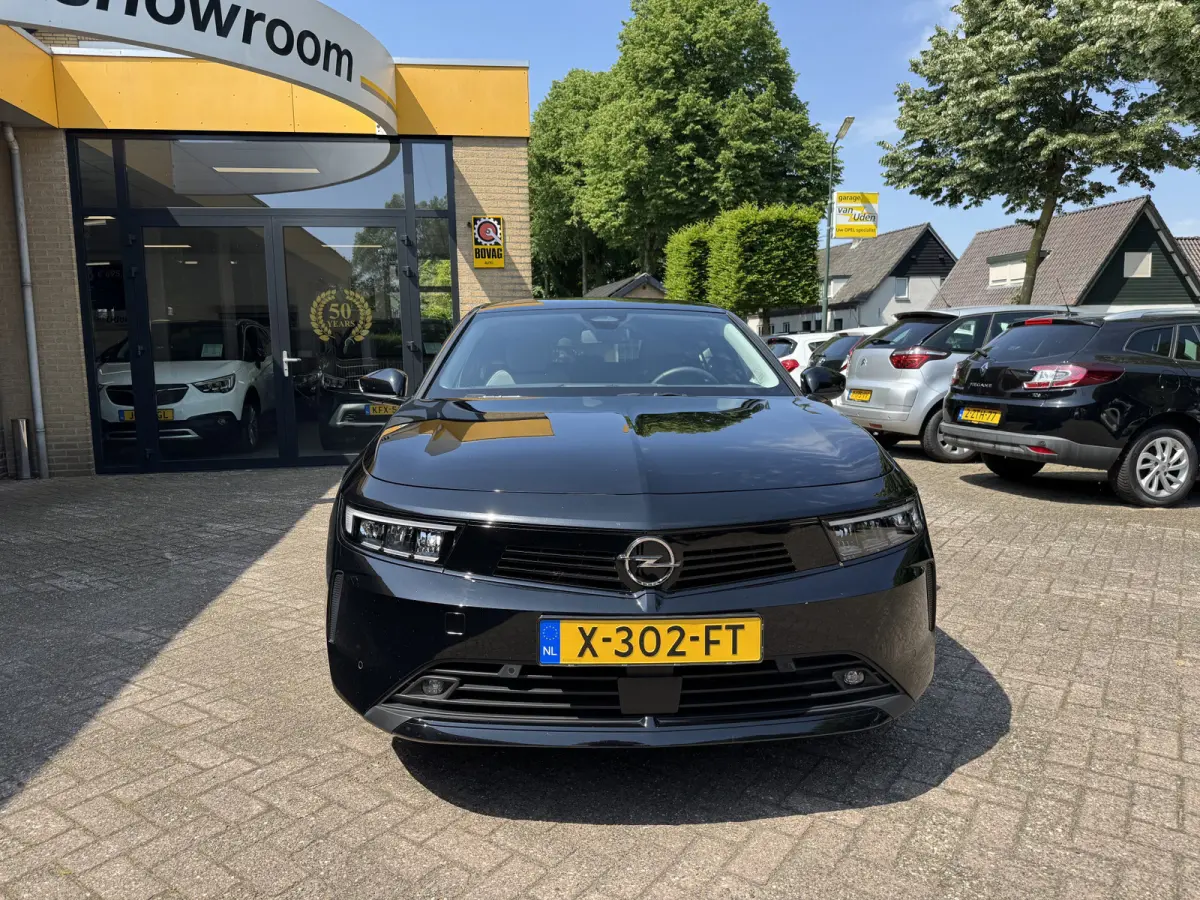 1.2 Level 2 Climate Control Navi Carplay