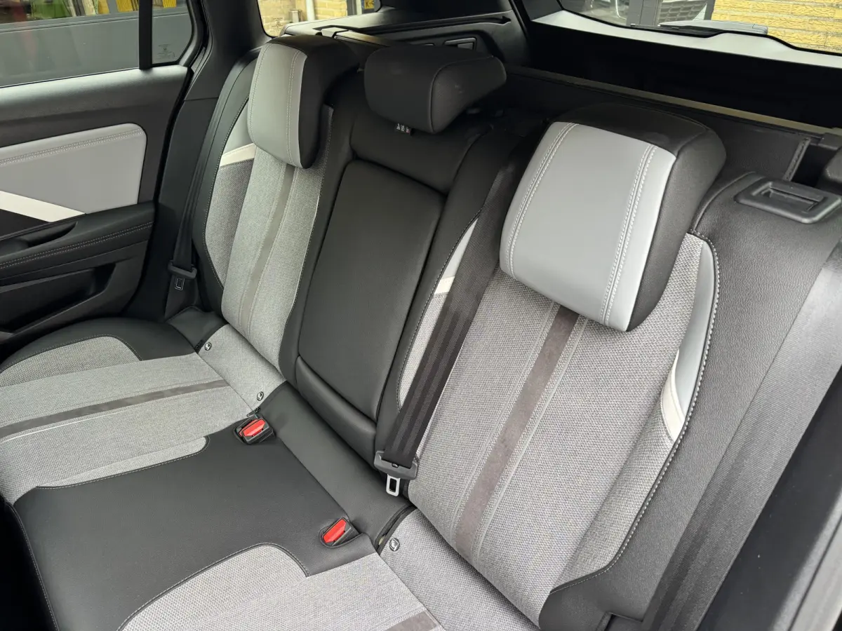 1.6 Hybrid Business Elegance Carplay Camera Trekhaak