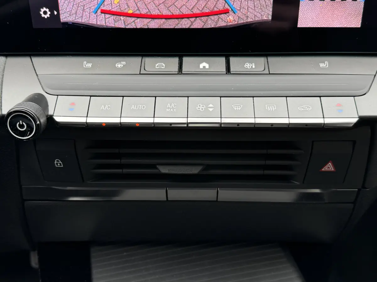 1.6 Hybrid Business Elegance Carplay Camera Trekhaak