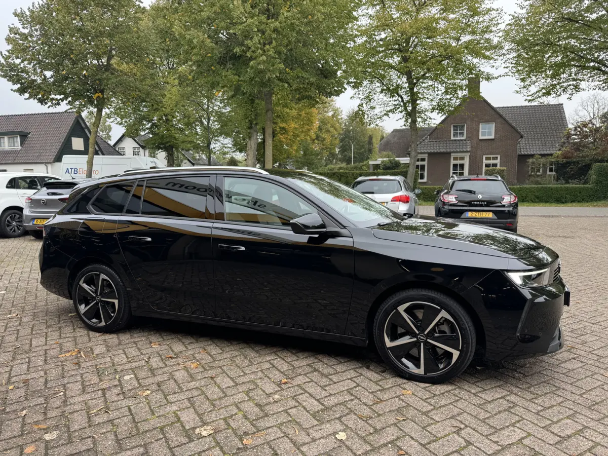 1.6 Hybrid Business Elegance Carplay Camera Trekhaak
