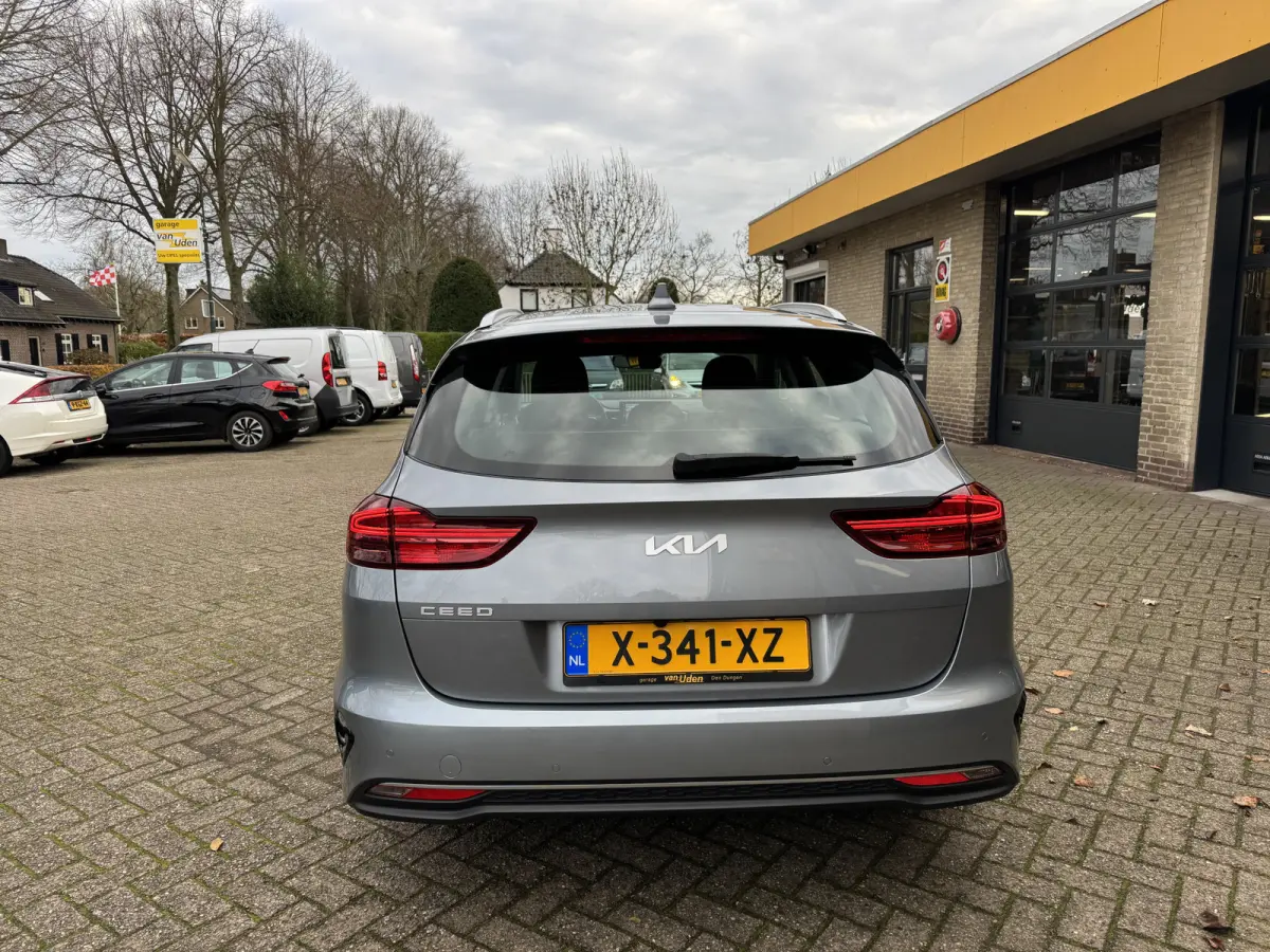 1.0 T-GDi DynamicLine Climate Control Navi Camera Carplay