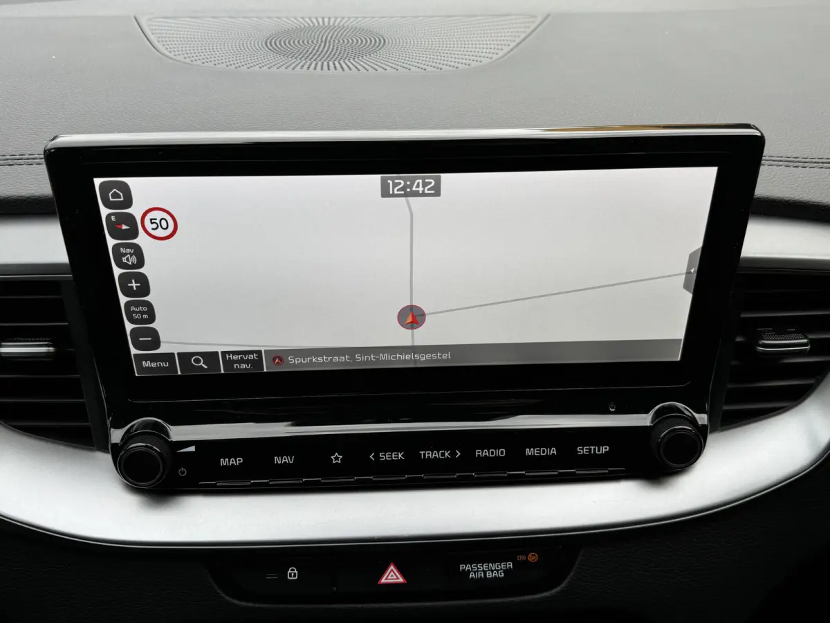 1.0 T-GDi DynamicLine Climate Control Navi Camera Carplay