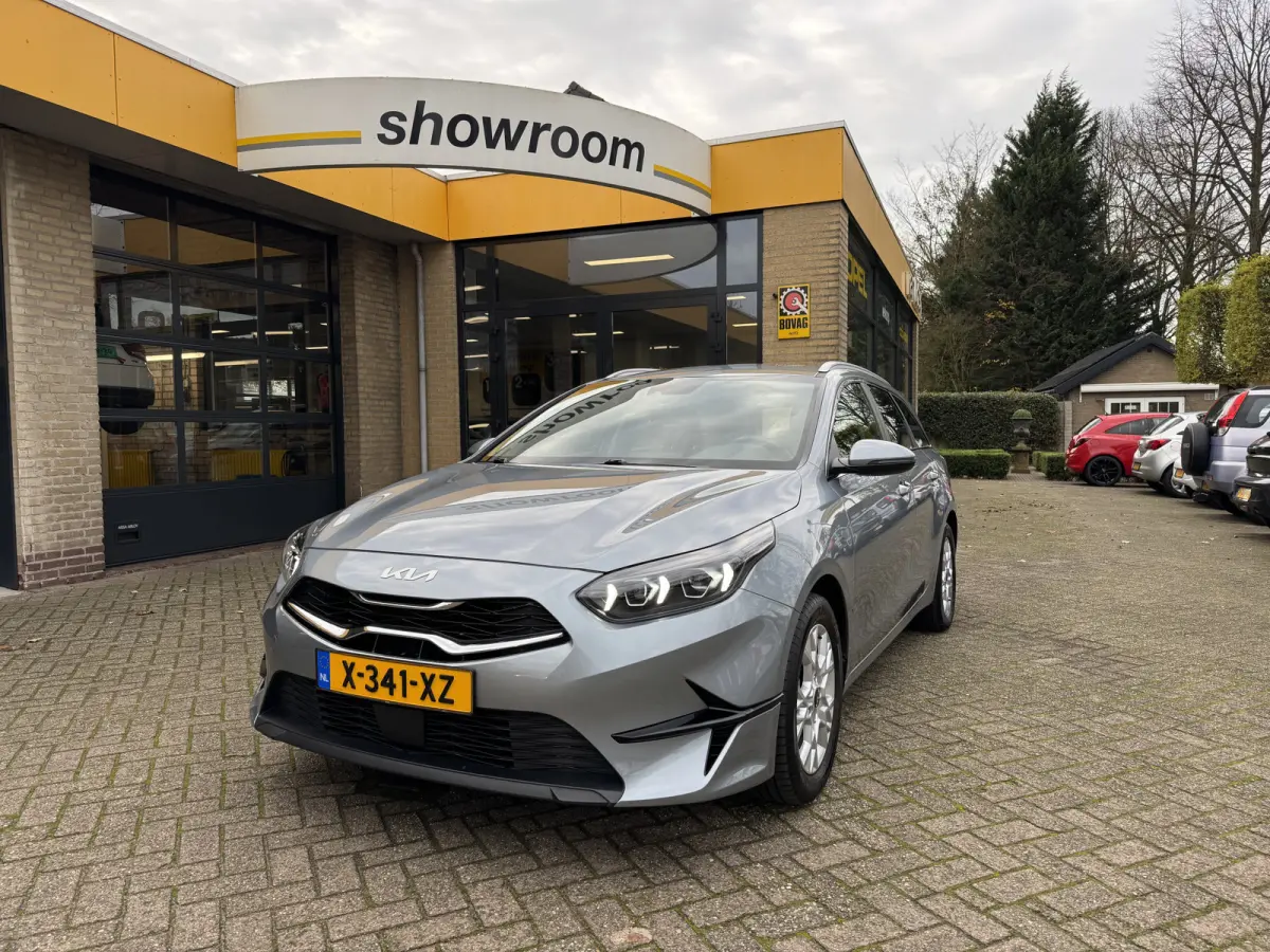 1.0 T-GDi DynamicLine Climate Control Navi Camera Carplay