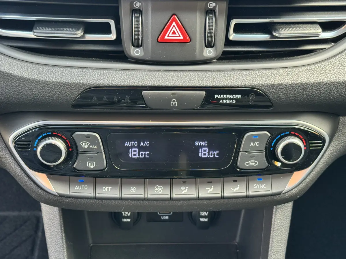 1.0 T-GDi MHEV Comfort Smart Automaat Navi Camera Carplay