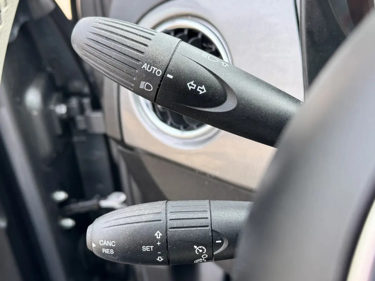 1.0 Hybrid Dolcevita Airco Leder Panodak Carplay