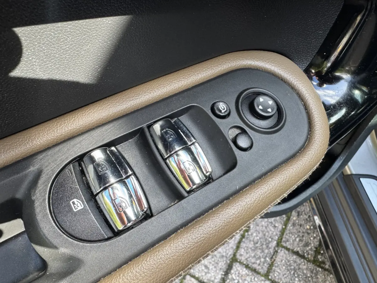 1.5 Cooper ALL4 Chili Climate Control PanoSchuifdak Navi Carplay