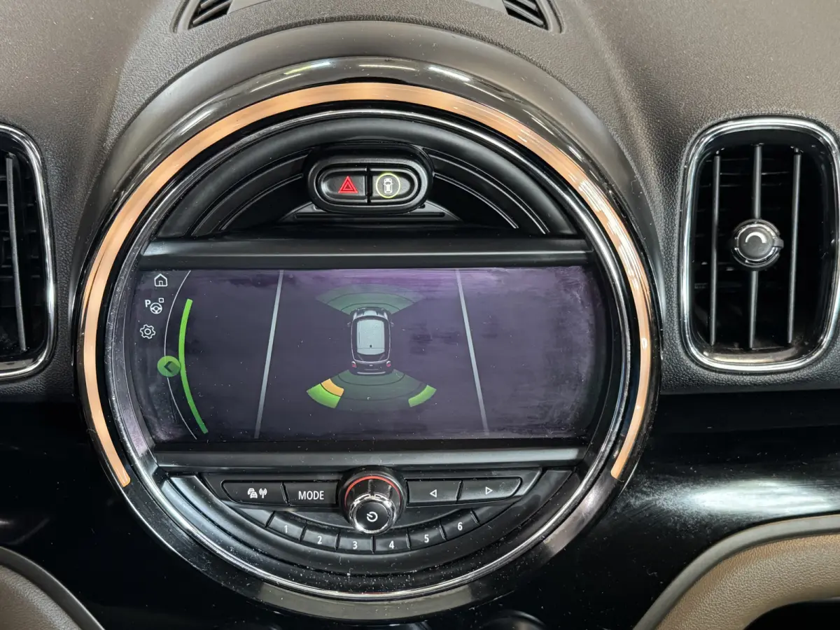 1.5 Cooper ALL4 Chili Climate Control PanoSchuifdak Navi Carplay