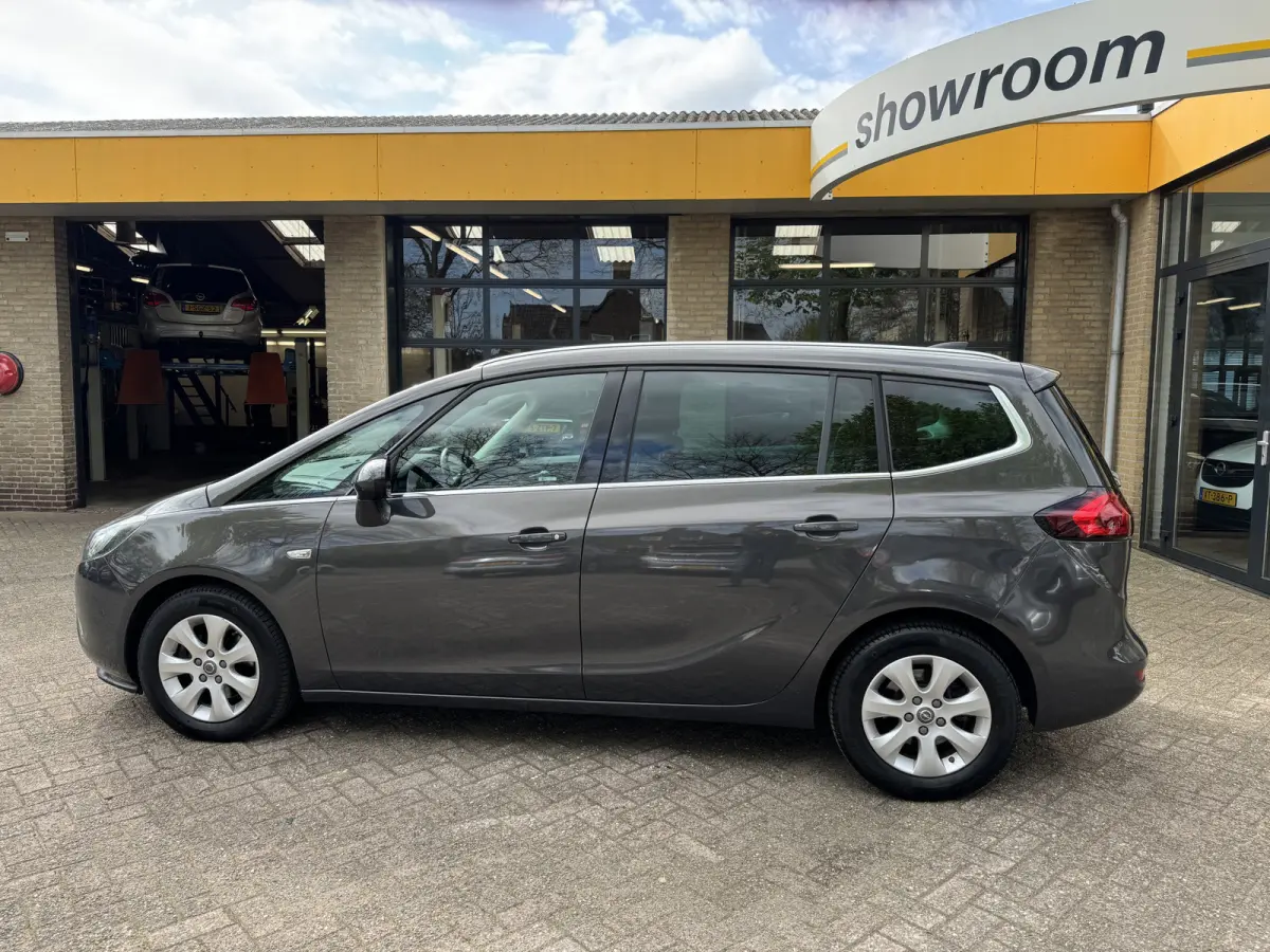 Tourer 1.4 Turbo 140PK Business+ 7Pers Automaat Climate Control Navi Camera