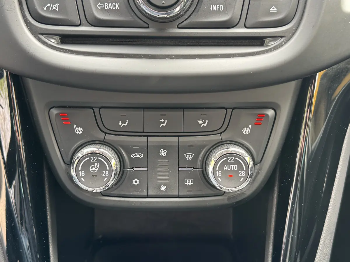Tourer 1.4 Turbo 140PK Business+ 7Pers Automaat Climate Control Navi Camera
