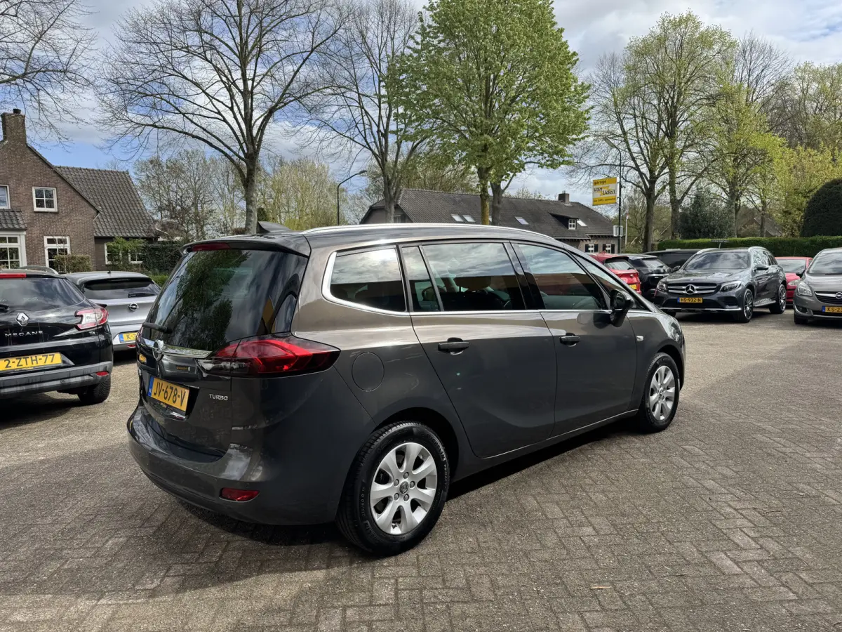 Tourer 1.4 Turbo 140PK Business+ 7Pers Automaat Climate Control Navi Camera