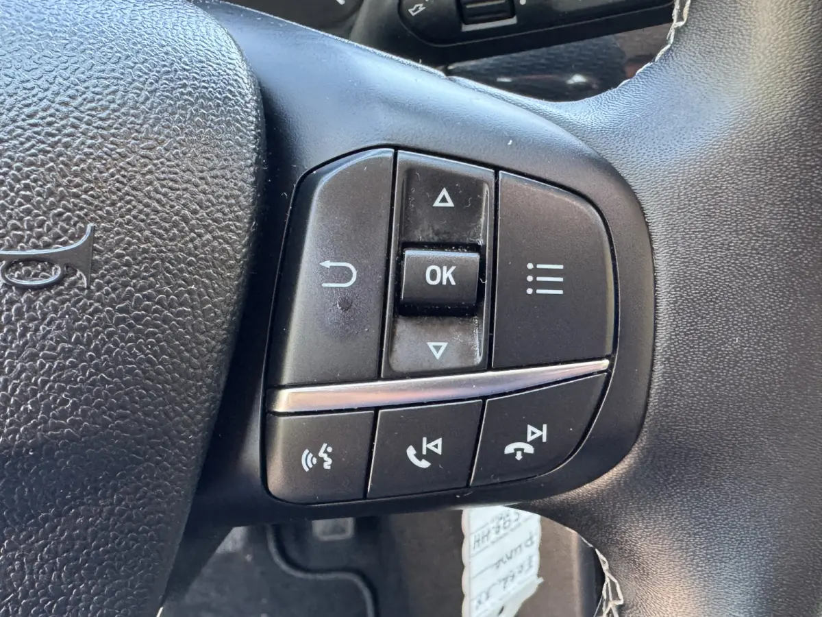 1.0 EcoBoost Titanium Climate Control Navi Carplay