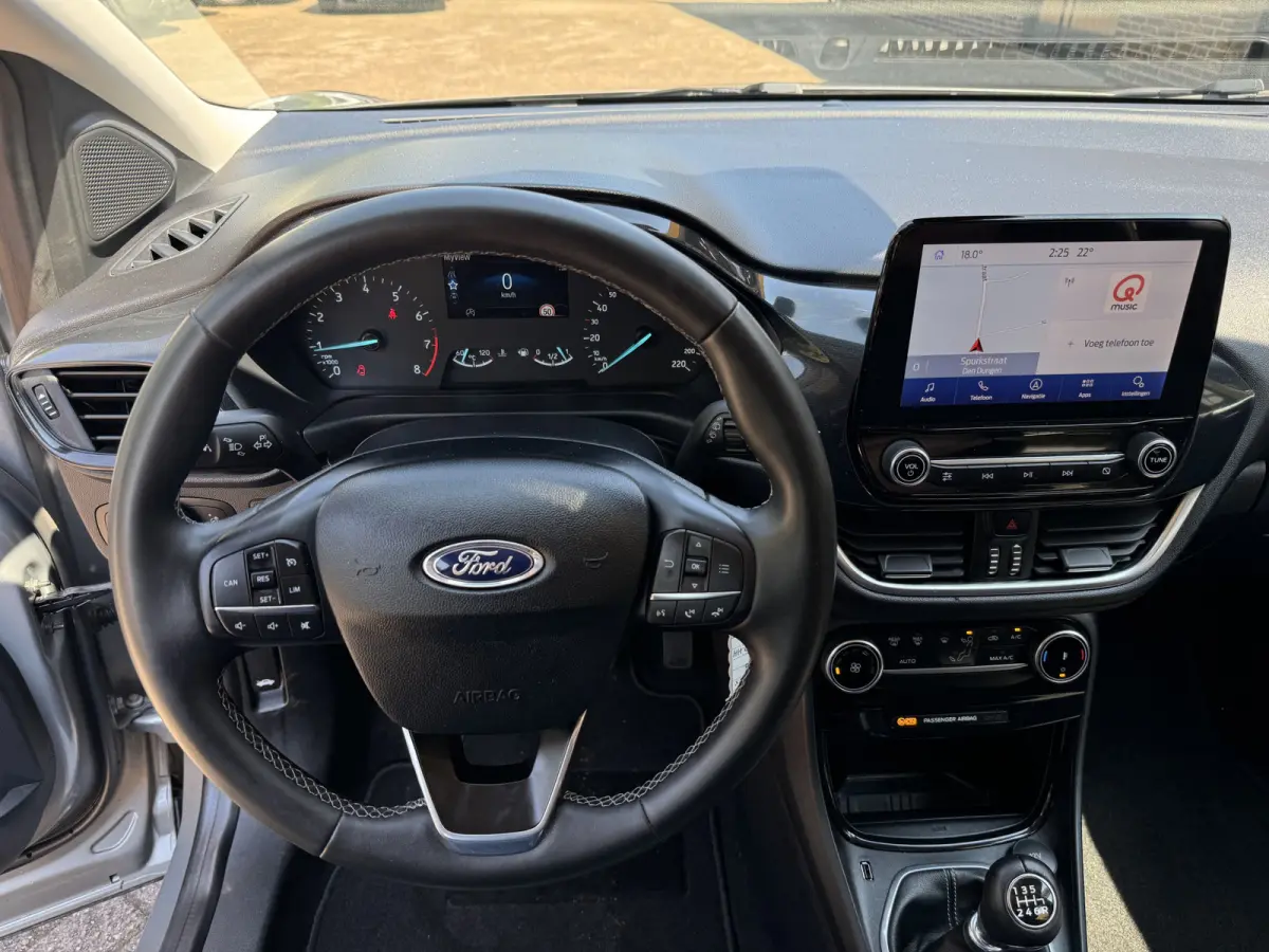 1.0 EcoBoost Titanium Climate Control Navi Carplay