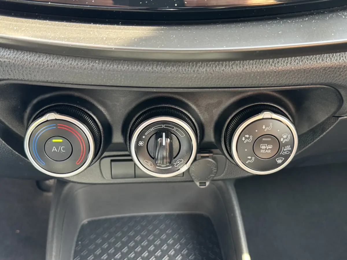1.0 VVT-i MT Play Airco Camera Carplay