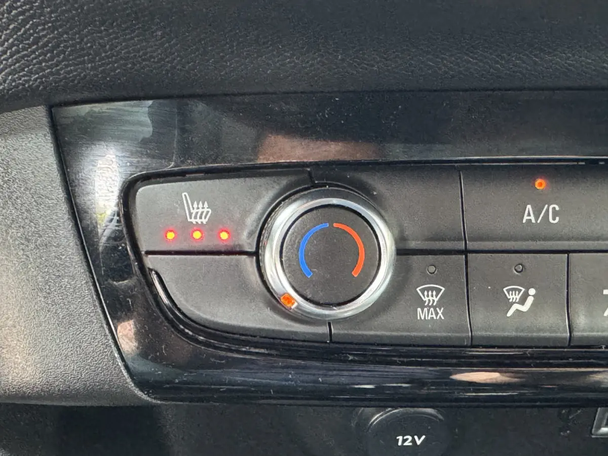 1.2 Turbo 100PK Led Airco StoelStuurverwarming Camera Carplay