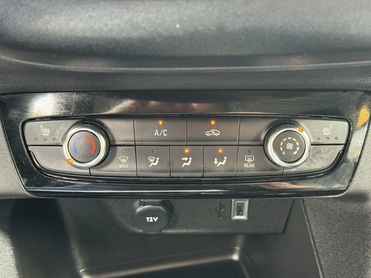 1.2 Turbo 100PK Led Airco StoelStuurverwarming Camera Carplay