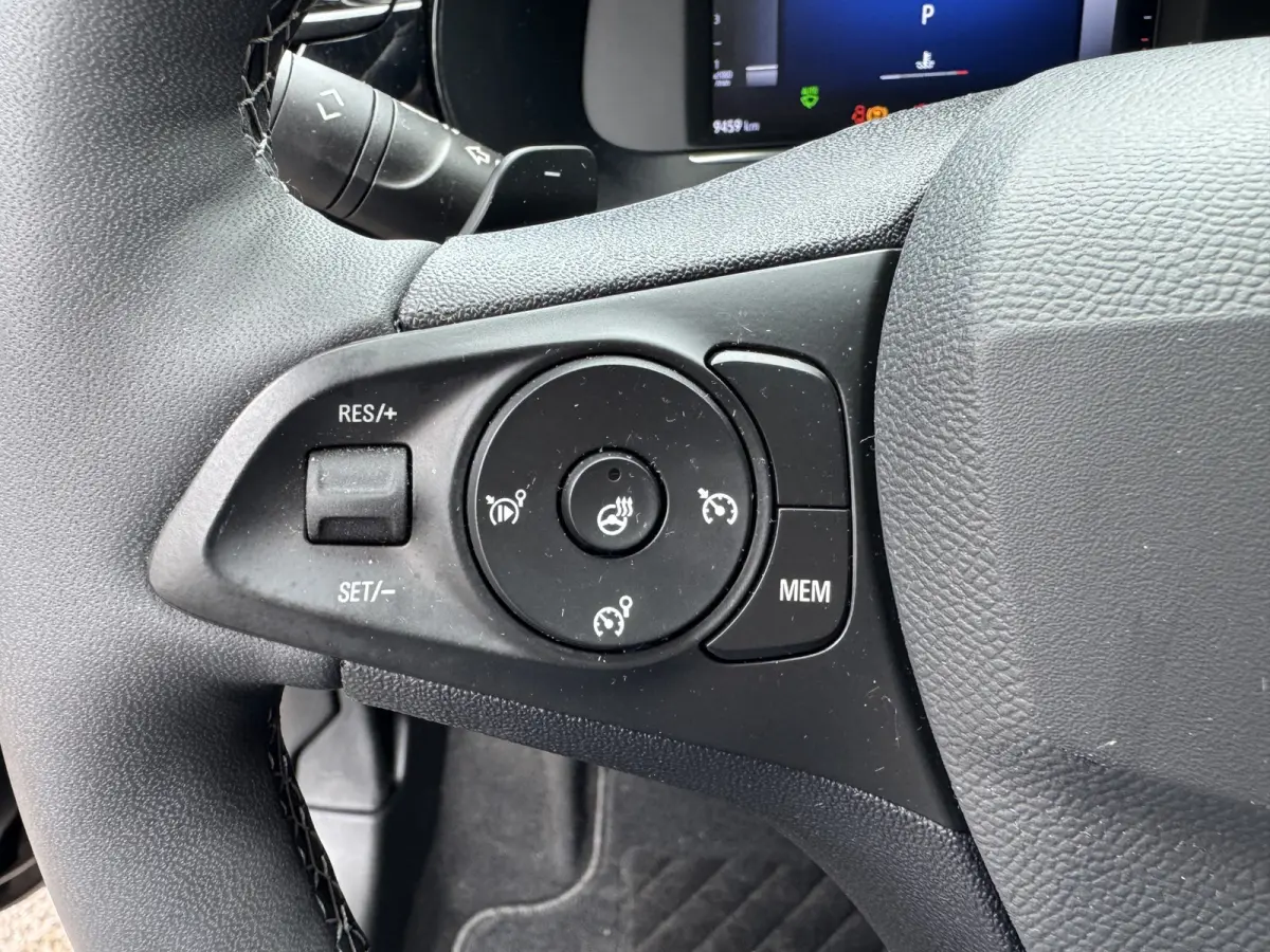 1.2 Turbo 100PK Led Airco StoelStuurverwarming Camera Carplay