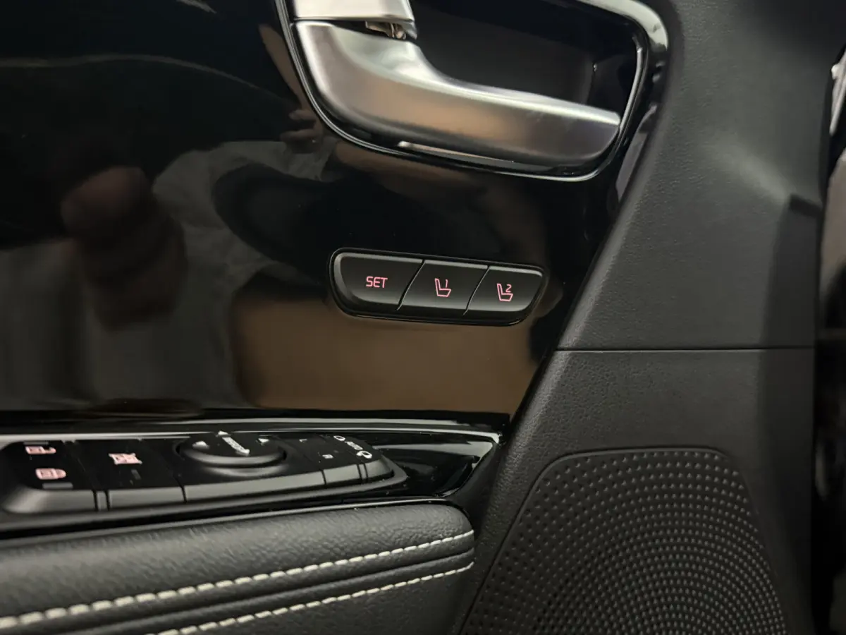 ExecutiveLine 64 kWh | Snelladen | SOH 92% | Virtual | JBL | Memory | Sfeer | Camera | Carplay | Cruise | Stoelventilatie