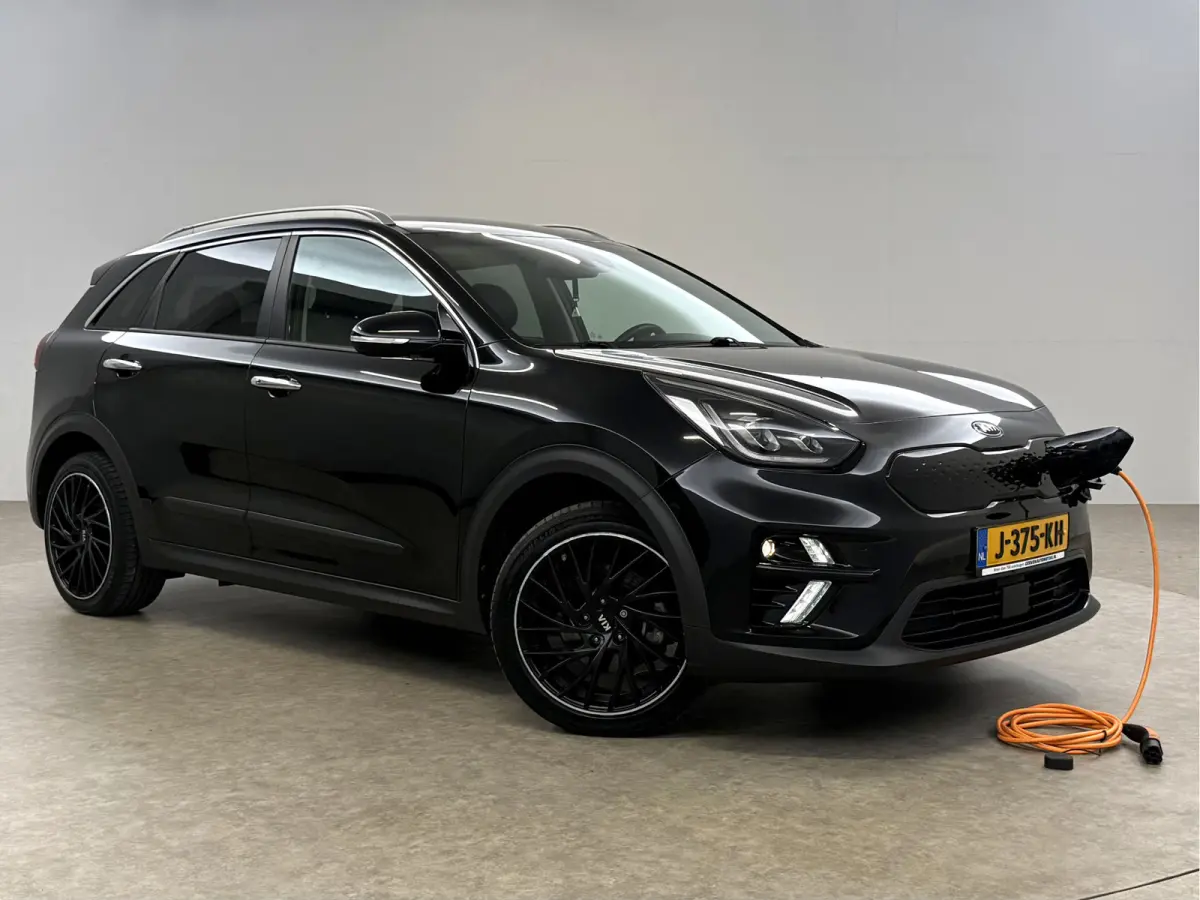 Elektrisch ExecutiveLine 64 kWh | Snelladen | SOH 92% | Virtual | JBL | Memory | Sfeer | Camera | Carplay | Cruise | Stoelventilatie