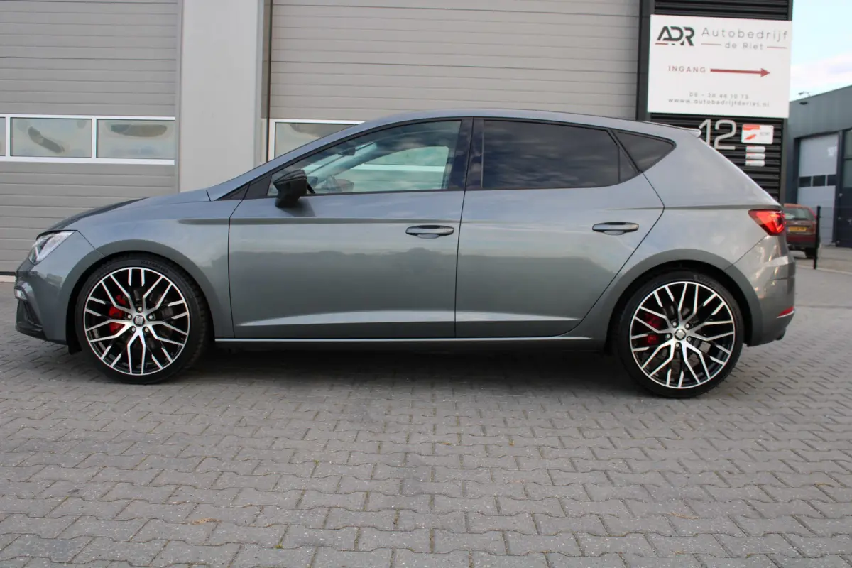 1.8 TSI DSG FR|19''LM|FULL LED|NAVI|CRUISE|CARPLAY|MILLTEK|BOM VOL