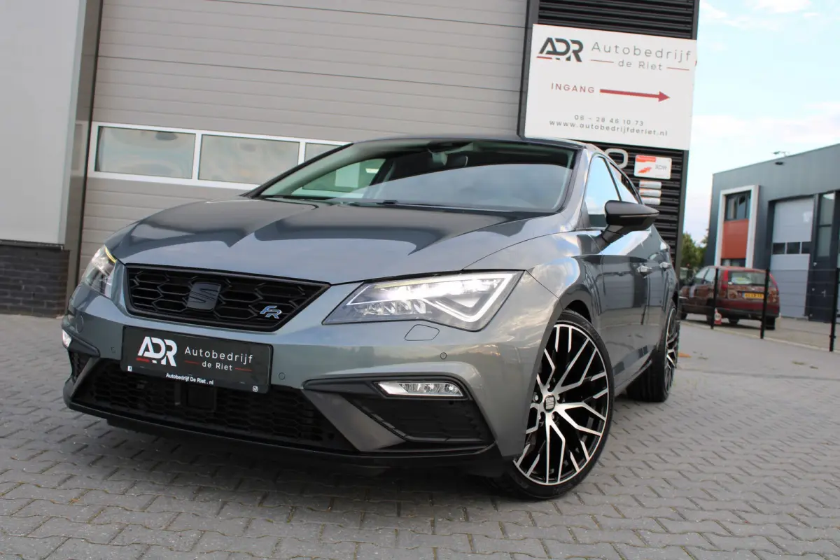 1.8 TSI DSG FR|19''LM|FULL LED|NAVI|CRUISE|CARPLAY|MILLTEK|BOM VOL