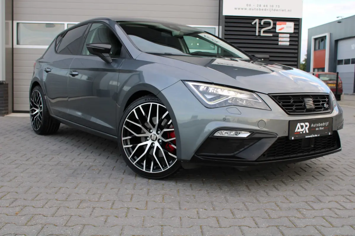 1.8 TSI DSG FR|19''LM|FULL LED|NAVI|CRUISE|CARPLAY|MILLTEK|BOM VOL