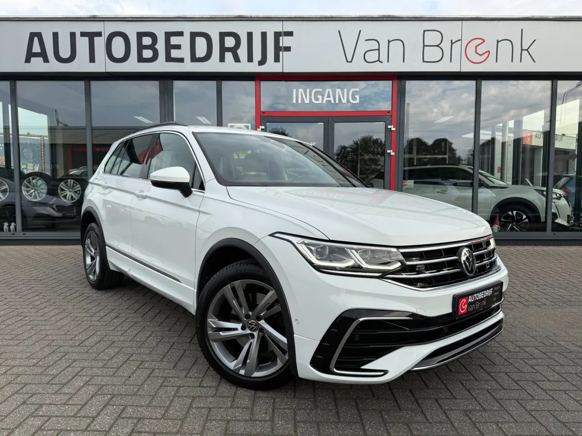 1.4 TSI eHybrid R-Line Business+ | SOH 97% | 245PK | Dynamische knipperlichten